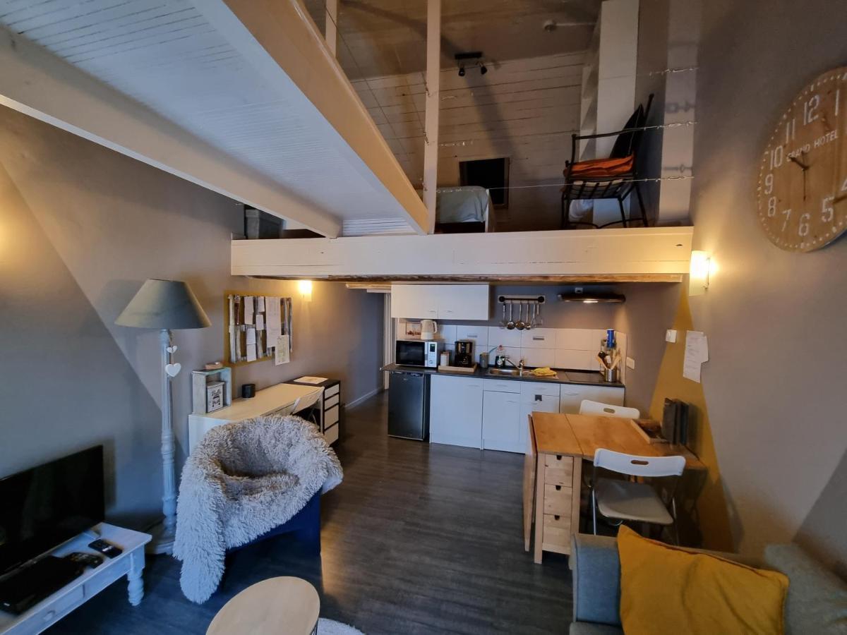 Studio Au Centre De Chimay, Arrivee Autonome Экстерьер фото