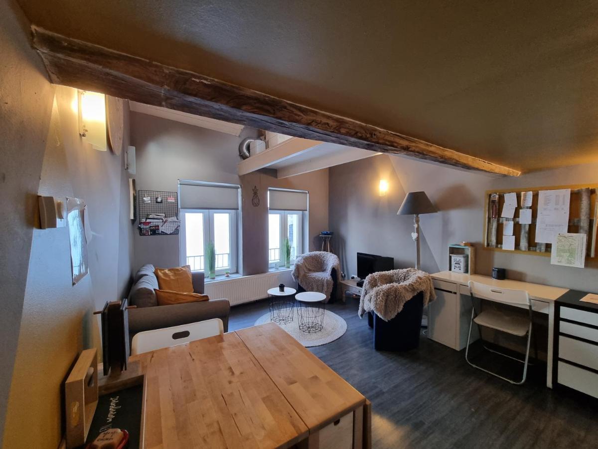 Studio Au Centre De Chimay, Arrivee Autonome Экстерьер фото