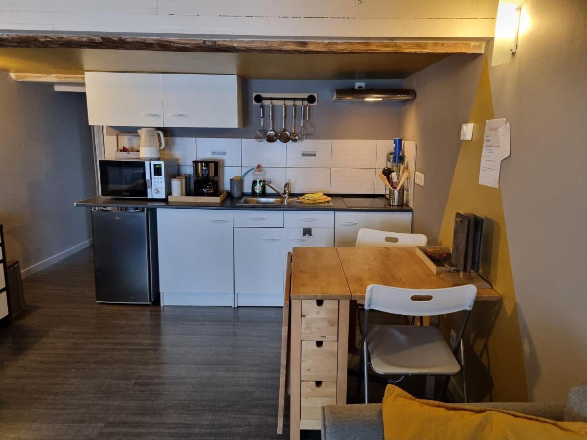 Studio Au Centre De Chimay, Arrivee Autonome Экстерьер фото